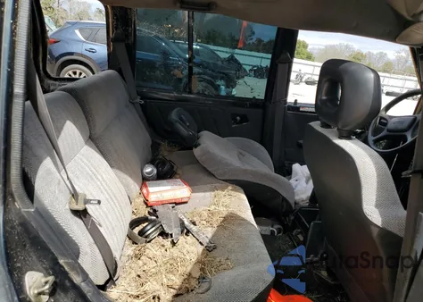 1994 Suzuki Sidekick Jx из США, поврежденный, VIN JS3TD03V3R4101999